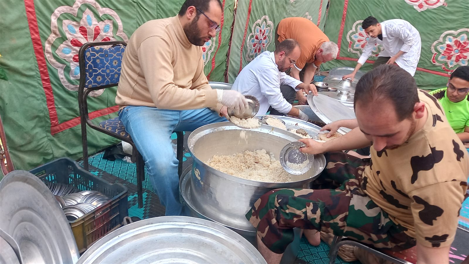 مائدة الأشراف المهدية بأسيوط- تصوير إيمان سمير