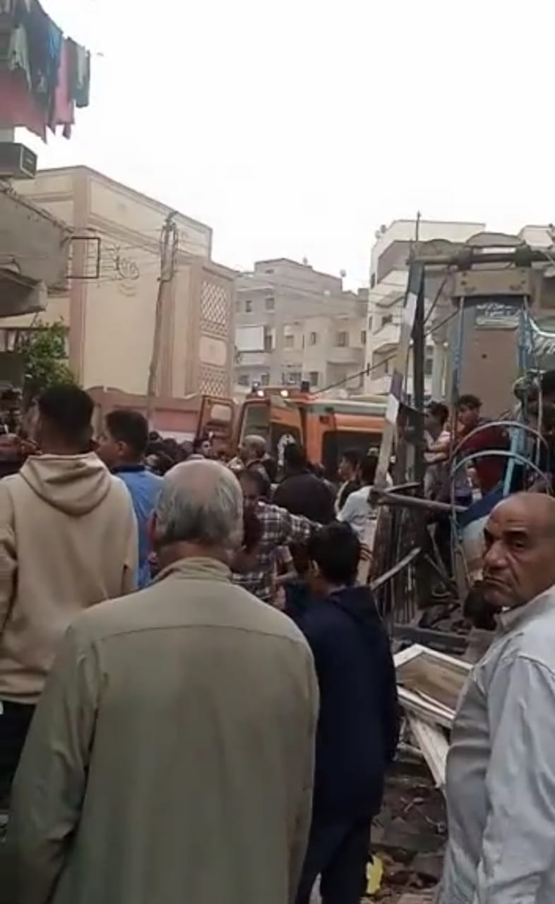 آثار انفجار ههيا 01