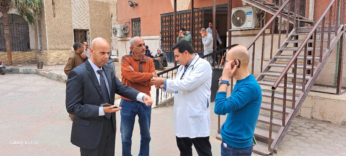 وكيل الوزارة يتابع حالة المصابين