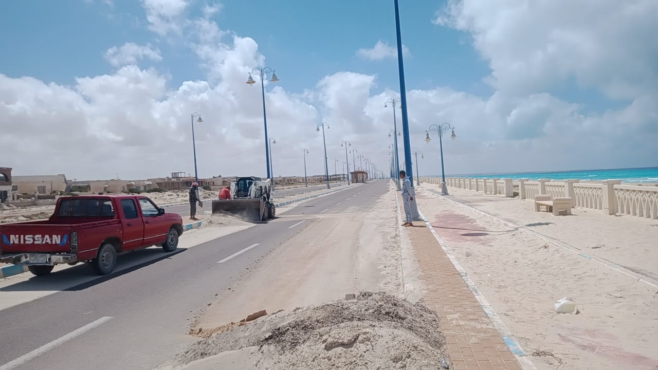 تسوية وتمهيد شواطئ مرسى مطروح 