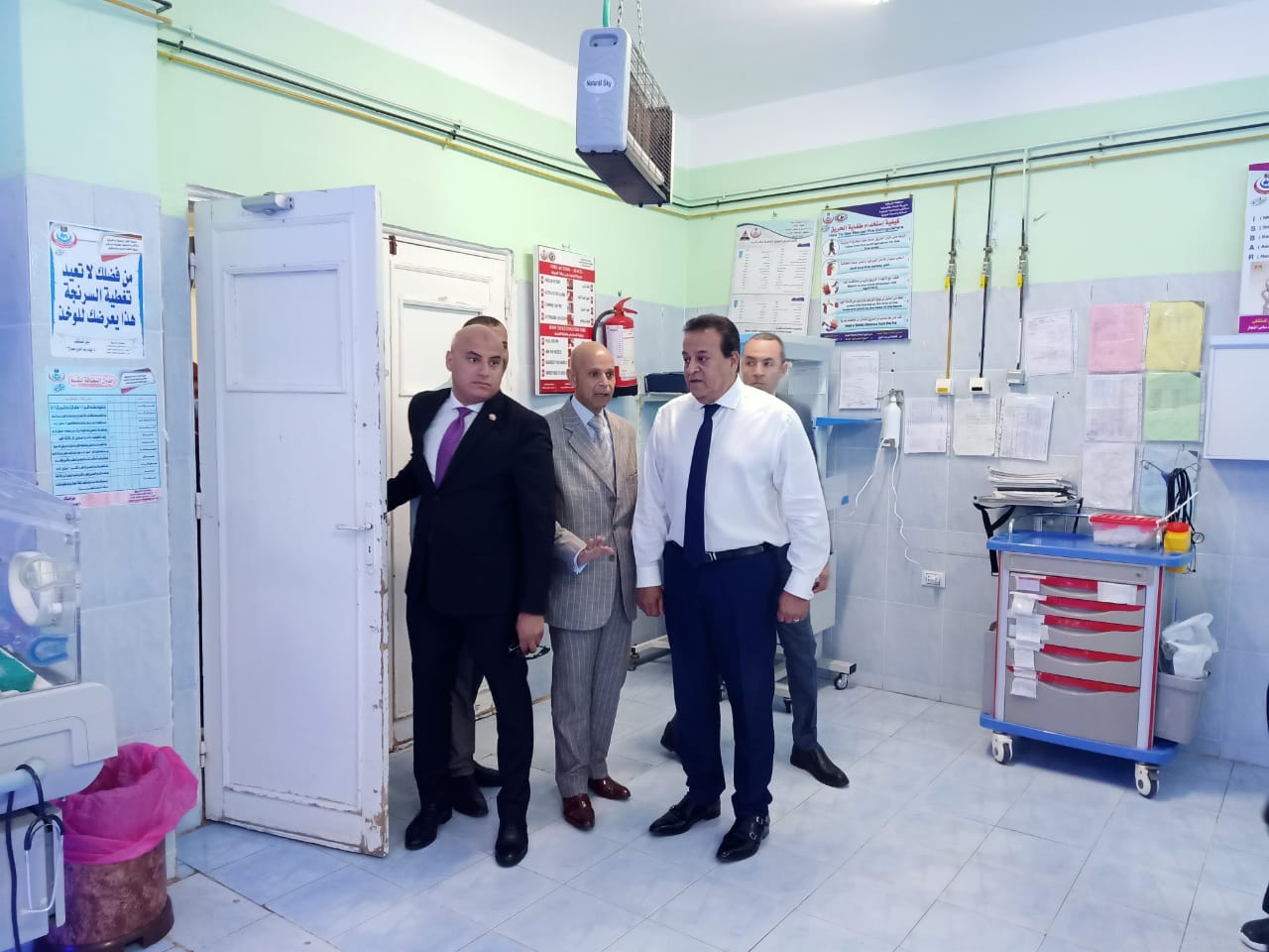 زيارة وزير الصحة لمستشفى الصالحية الجديدة المركزي