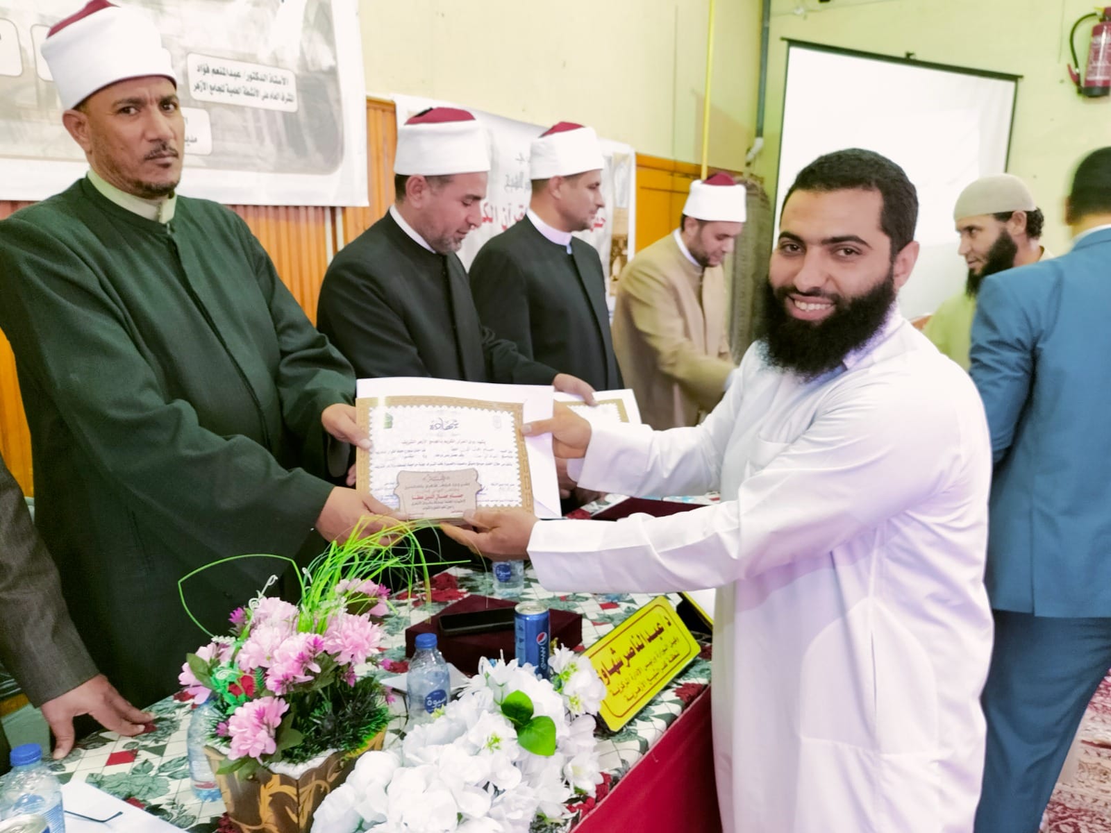 الجامع الأزهر يكرم 56 حافظا من الدارسين برواق القرآن الكريم بكفر الشيخ