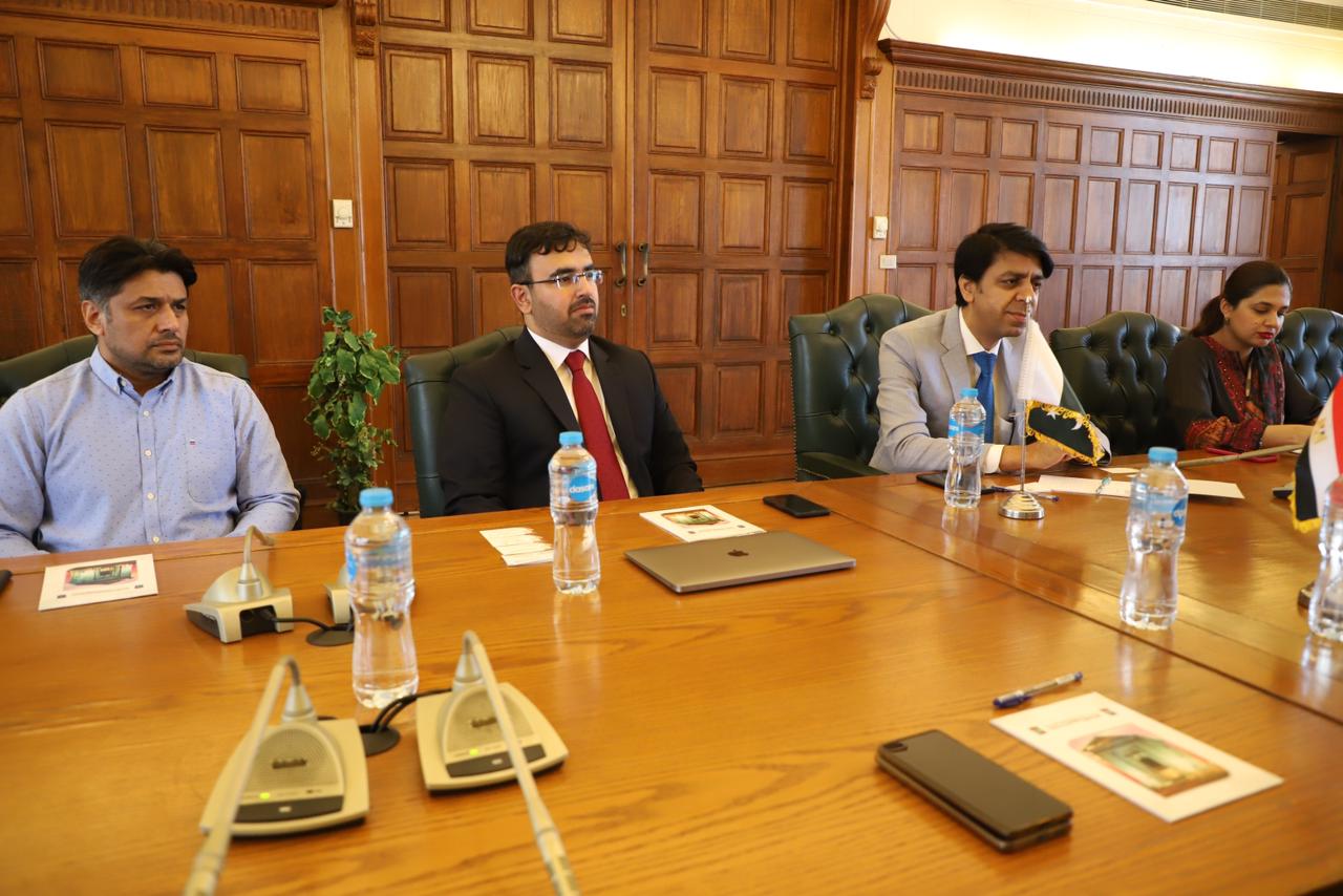 وفد باكستاني يزور الغرفة التجارية بالإسكندرية 