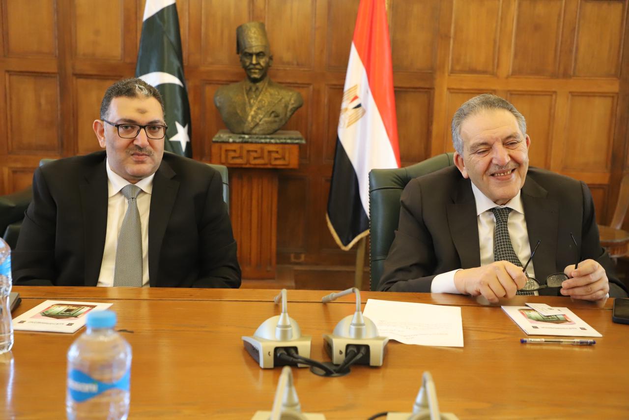 وفد باكستاني يزور الغرفة التجارية بالإسكندرية 