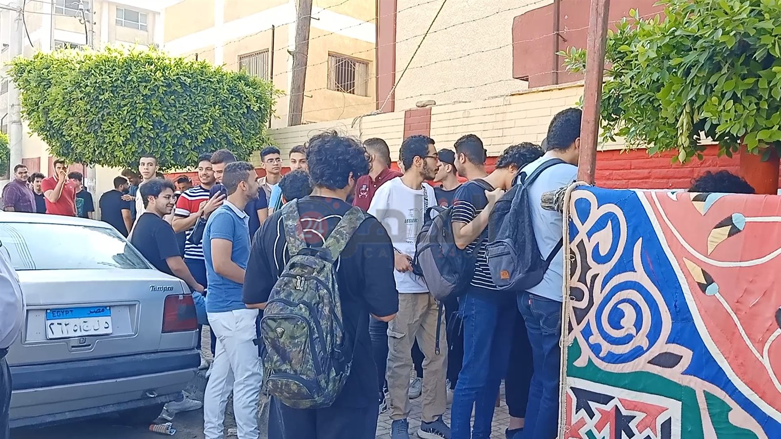 توافد الطلاب على اللجان 