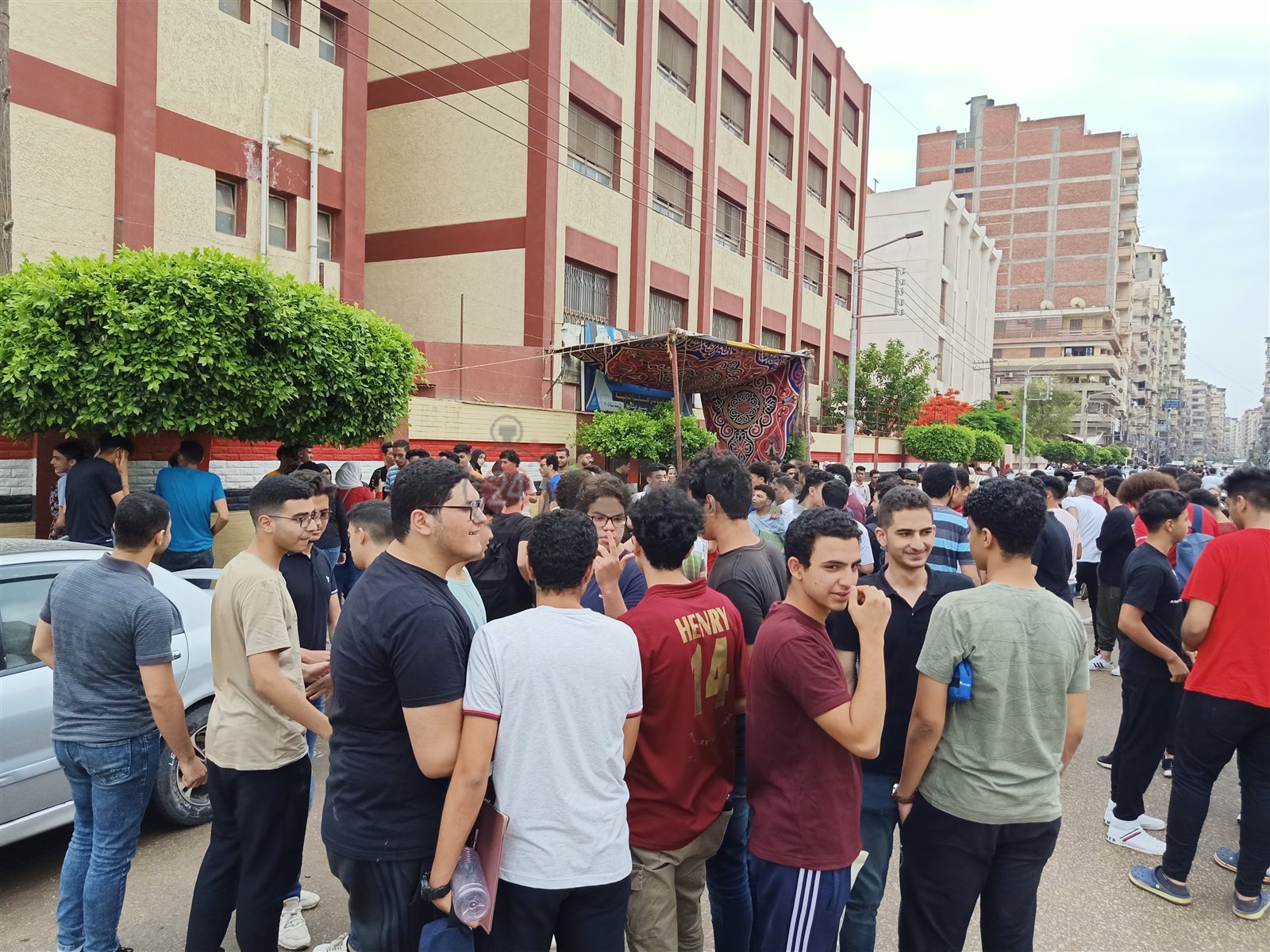 خروج الطلاب 