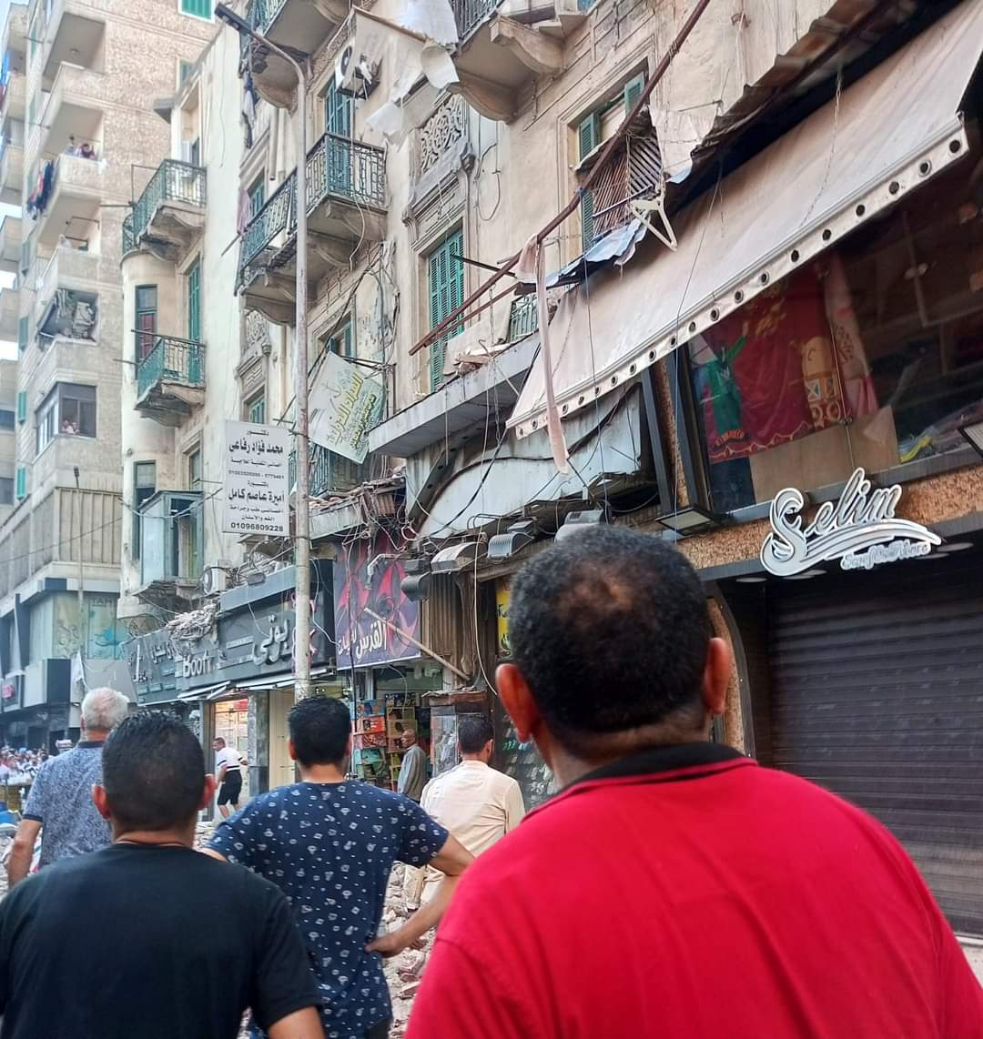 انهيار أجزاء من عقار بالإسكندرية