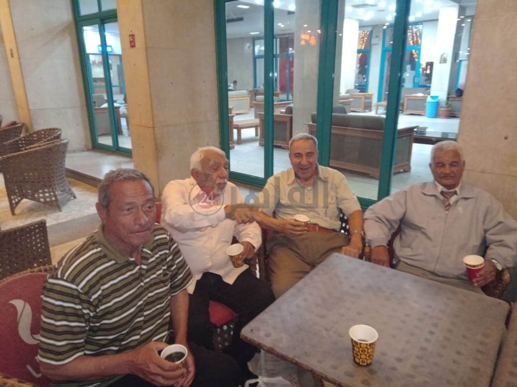 الدكتور ماهر وأصدقاءه 4