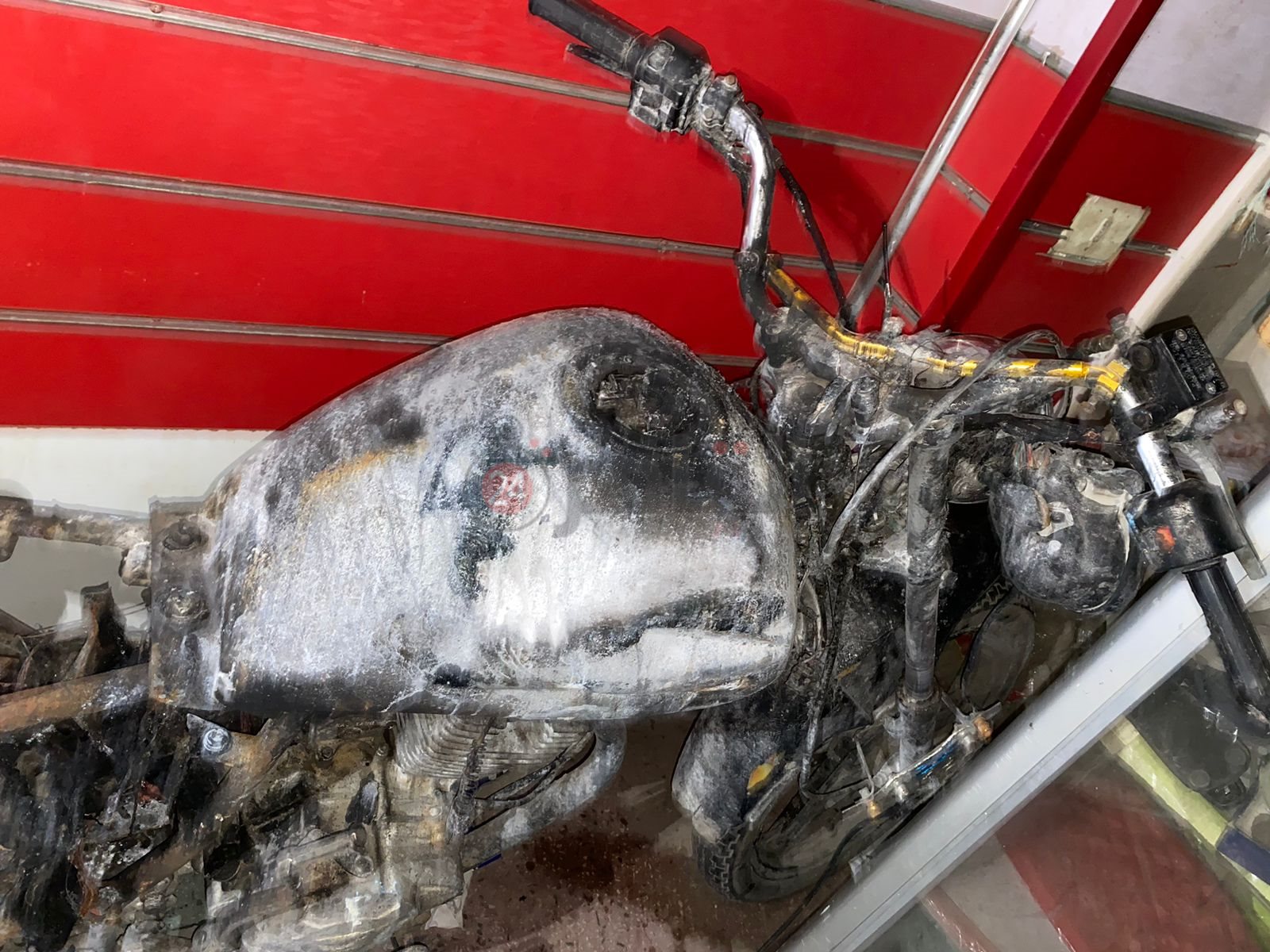 آثار حريق الوراق