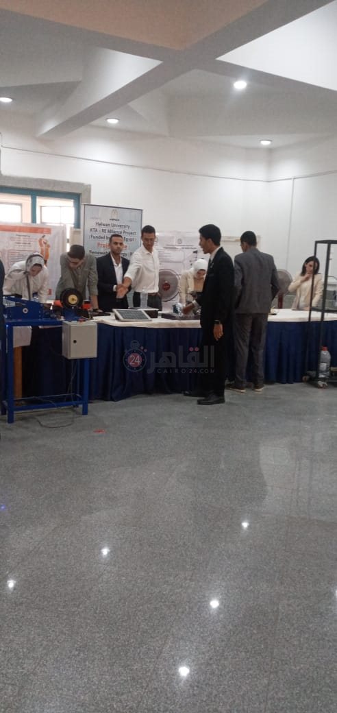 طلاب هندسة حلوان خلاال الفعالية