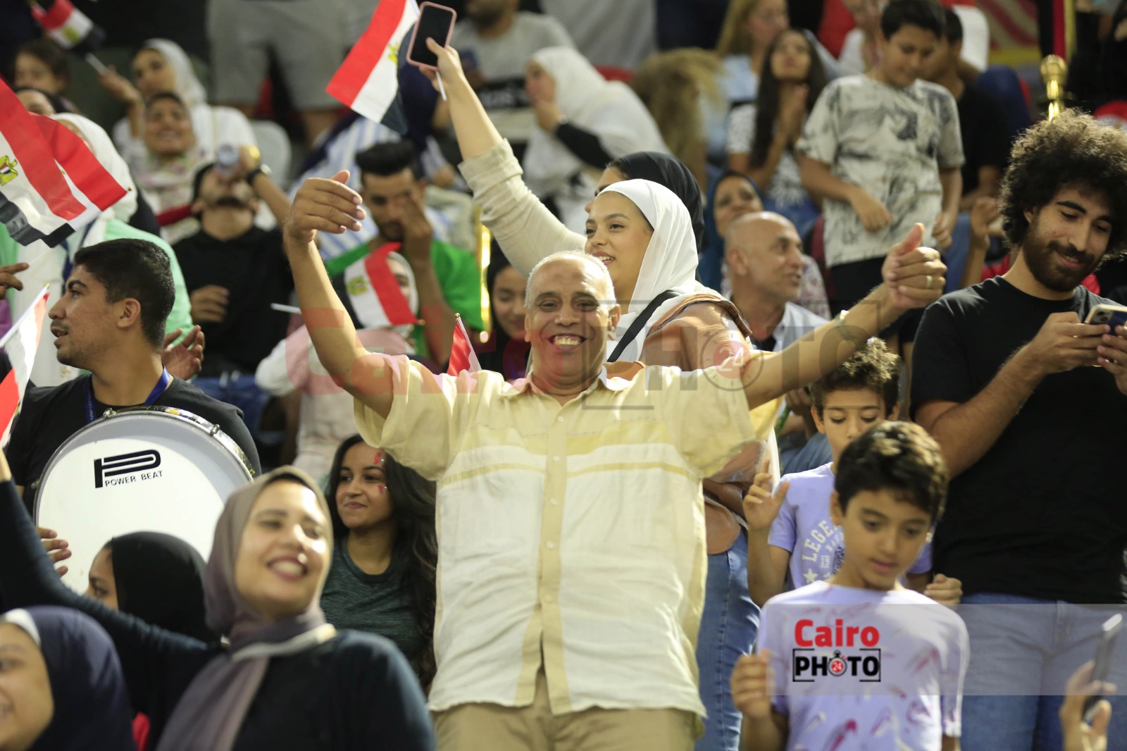 مباراة منتخب كرة الطائرة أمام الجزائر (5)