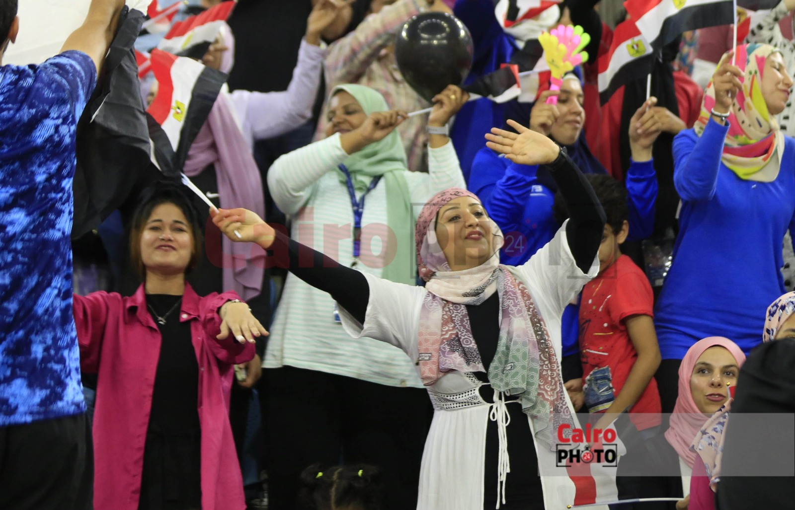 مباراة منتخب كرة الطائرة أمام الجزائر (11)