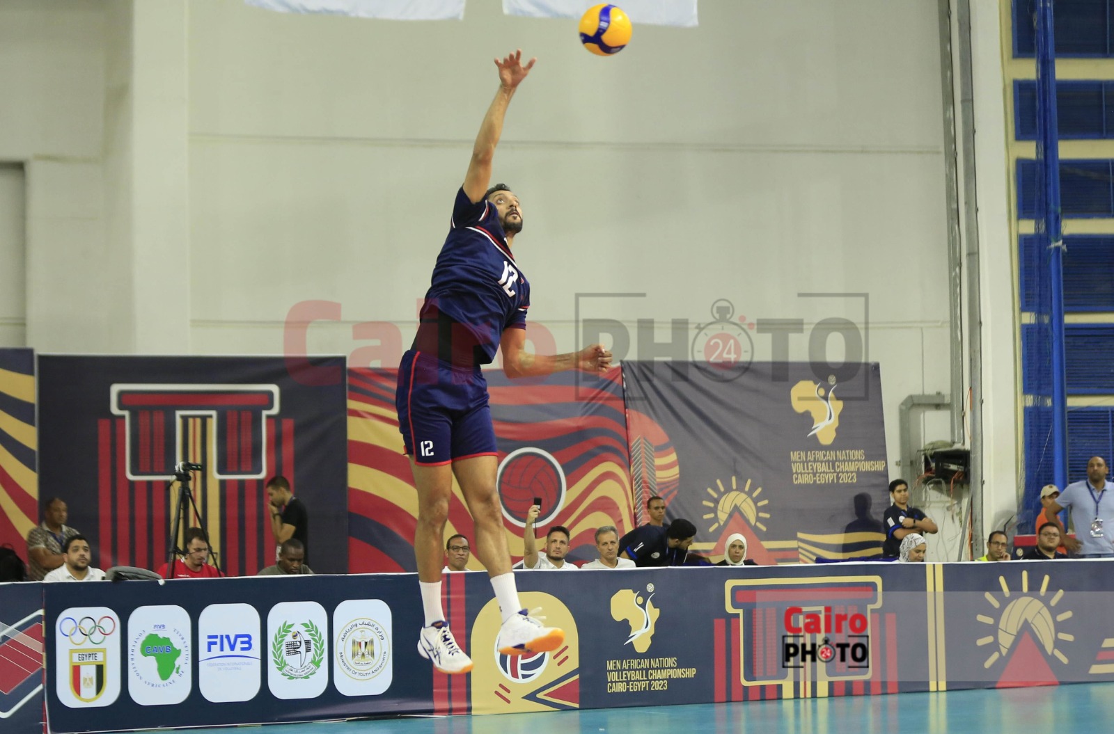 مباراة منتخب كرة الطائرة أمام الجزائر (20)