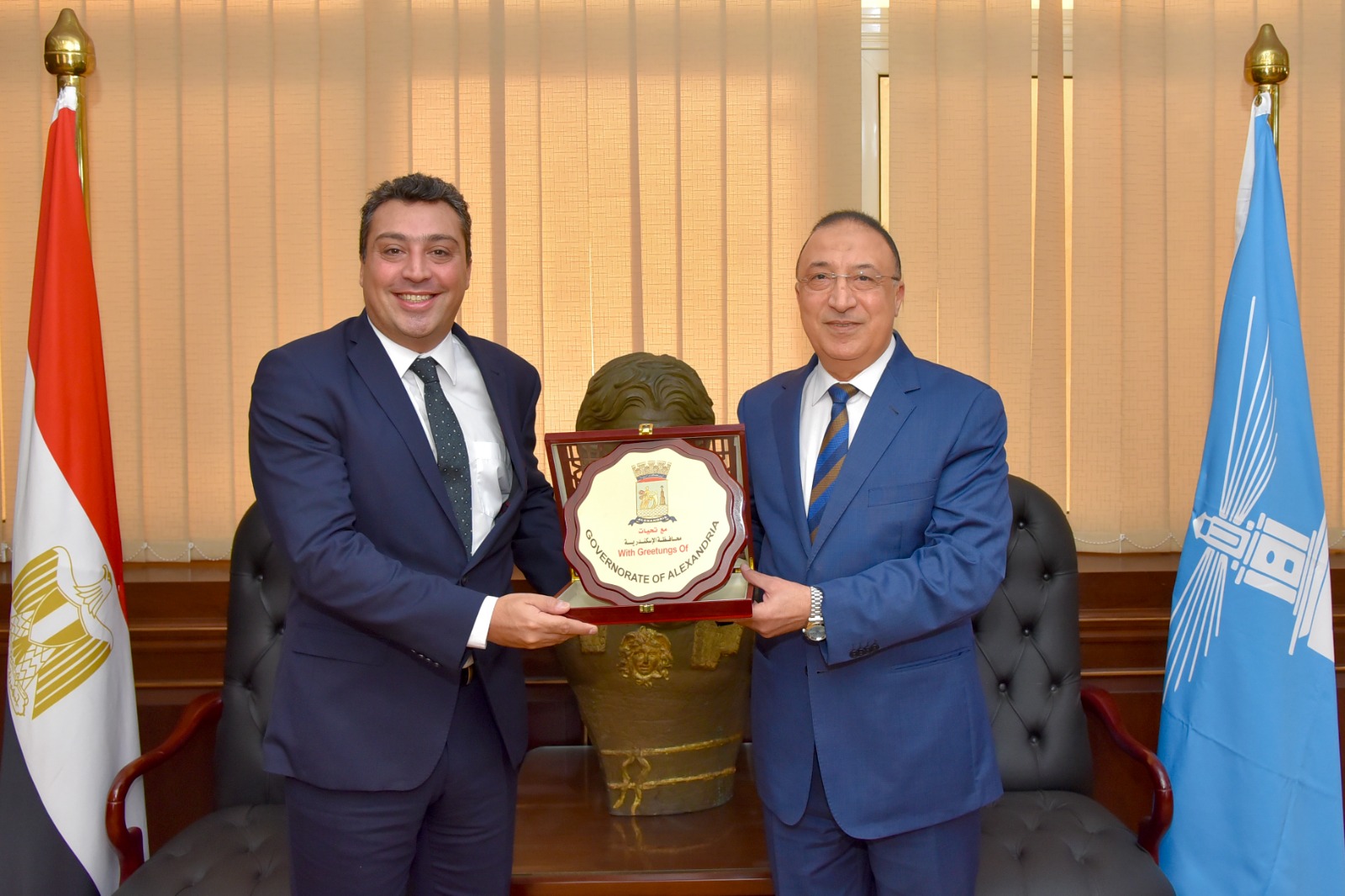 محافظ الإسكندرية يودع قنصل لبنان