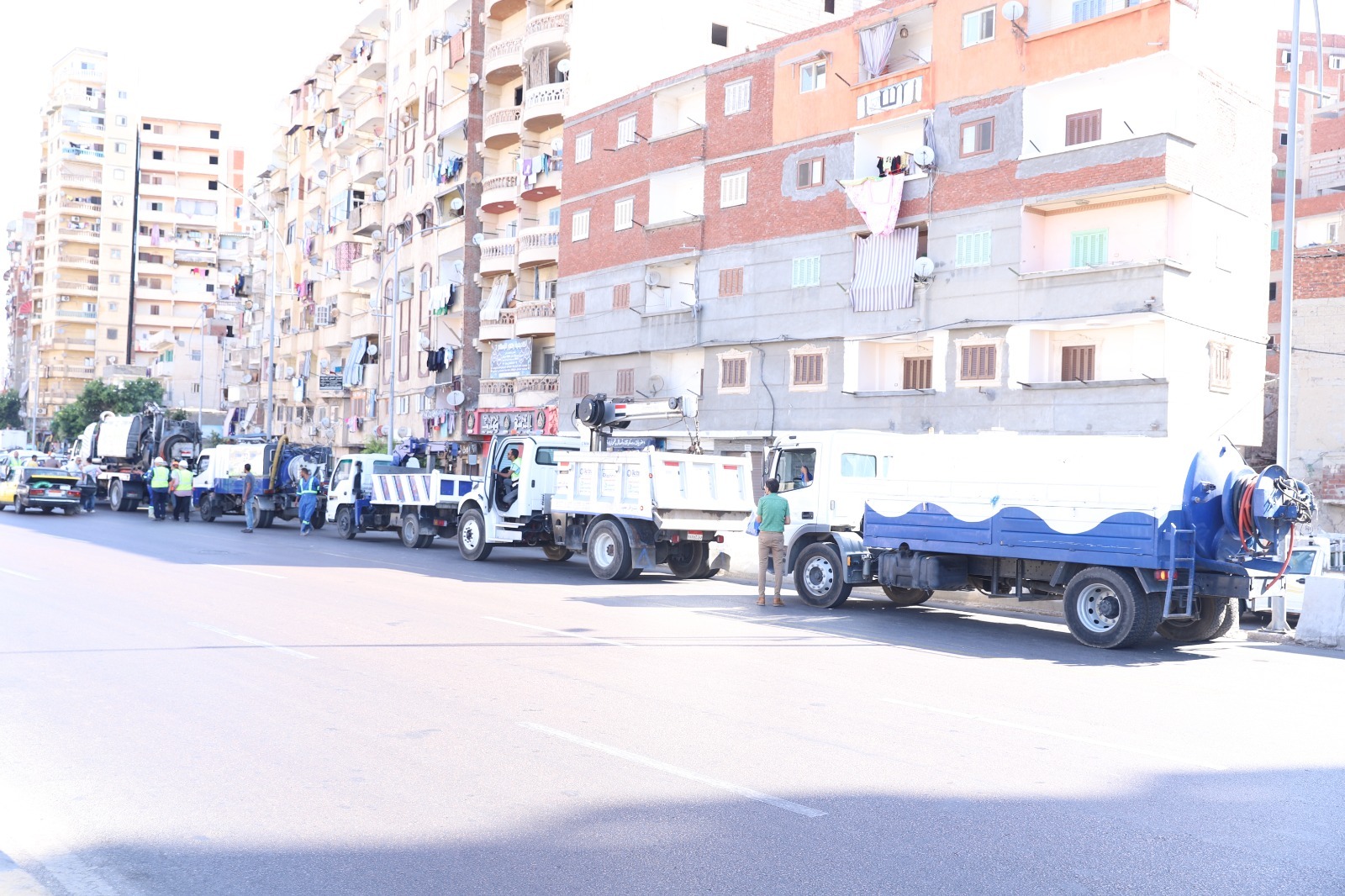 تطهير الشنايش والمطابق استعدادا للشتاء فى الإسكندرية 