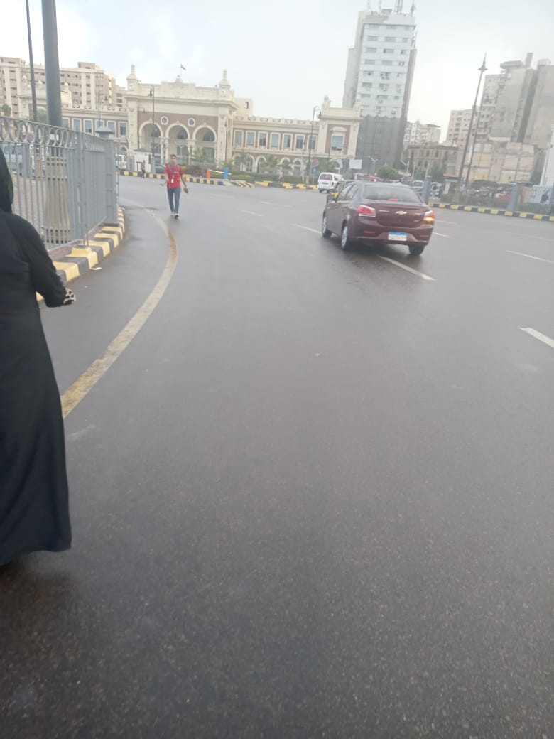 سقوط أمطار في الإسكندرية