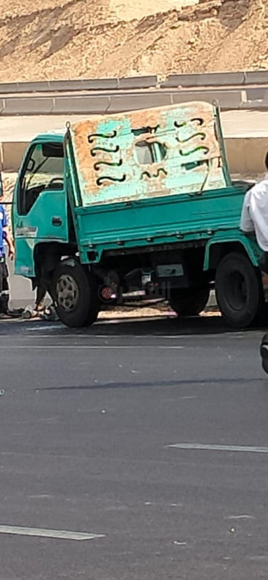 سقوط سيارة من أعلى الدائري