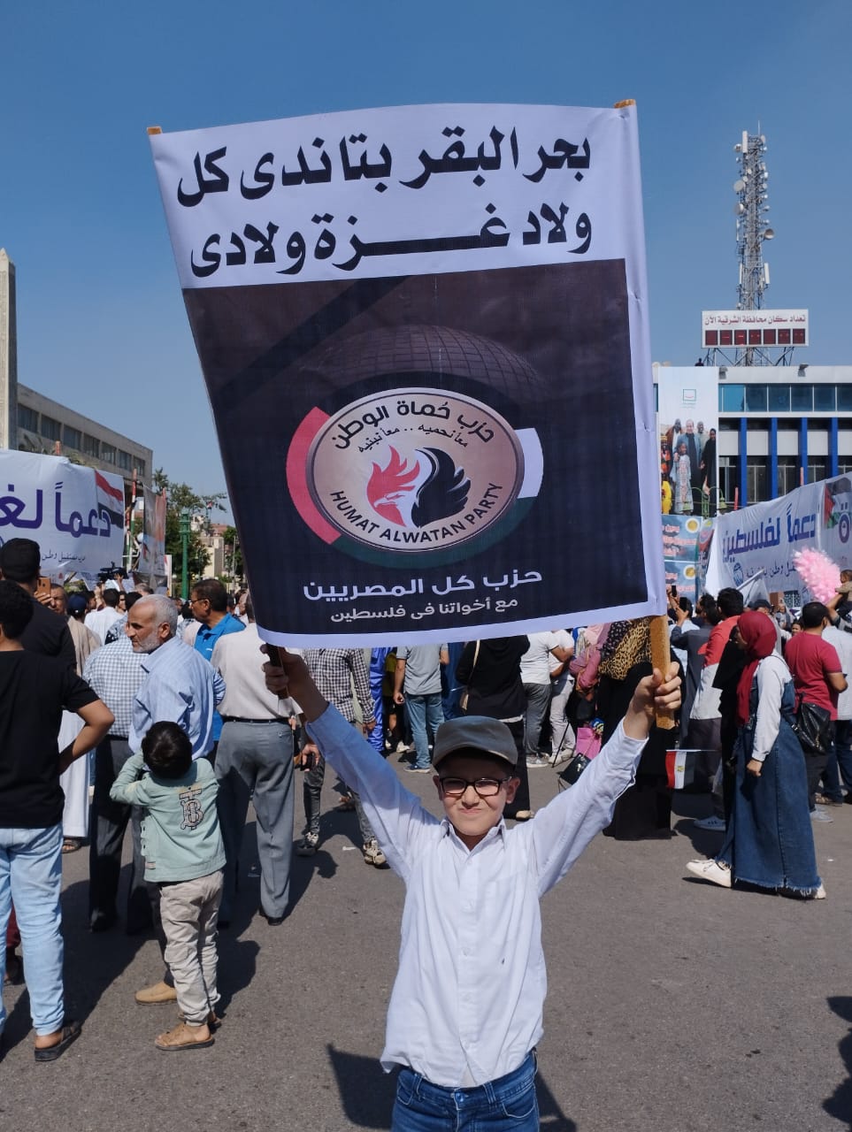 طفل من الشرقية يُندد بالعدوان على غزة 02