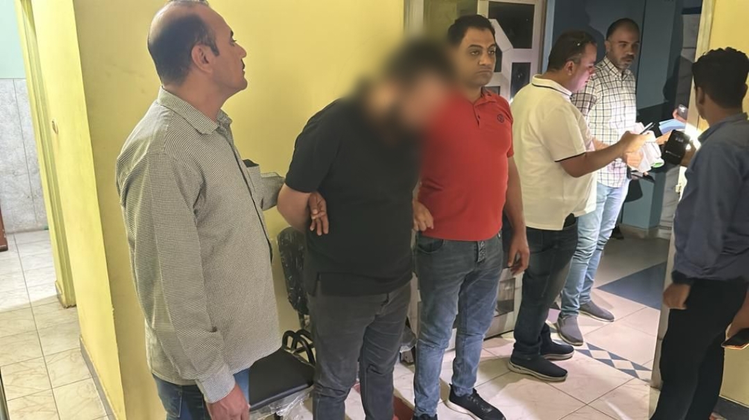 المتهم بعد ضبطه