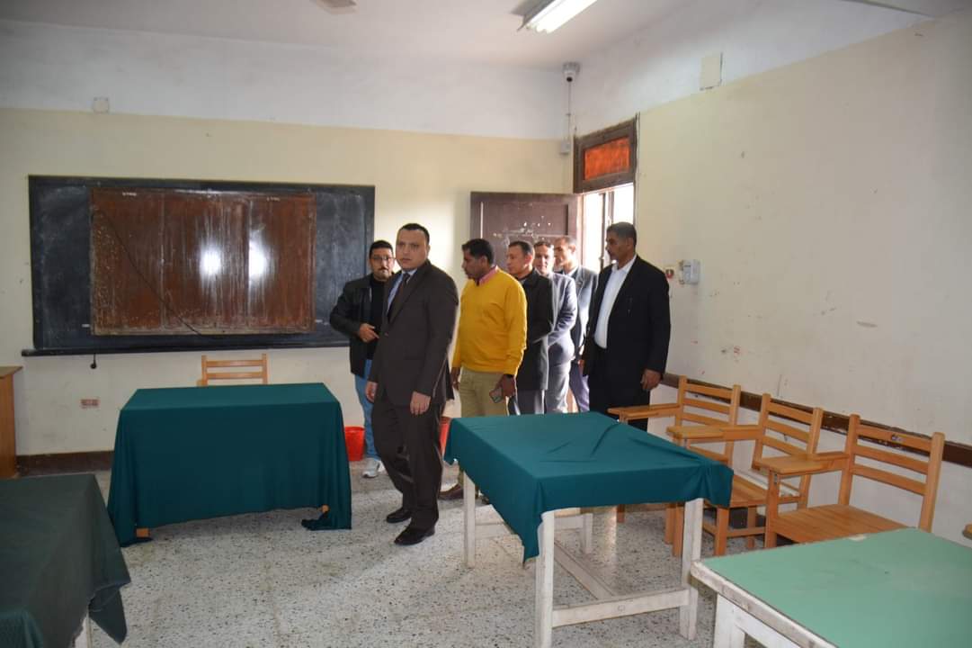 نائب محافظ الدقهلية يتفقد مقار لجان انتخابات الرئاسة