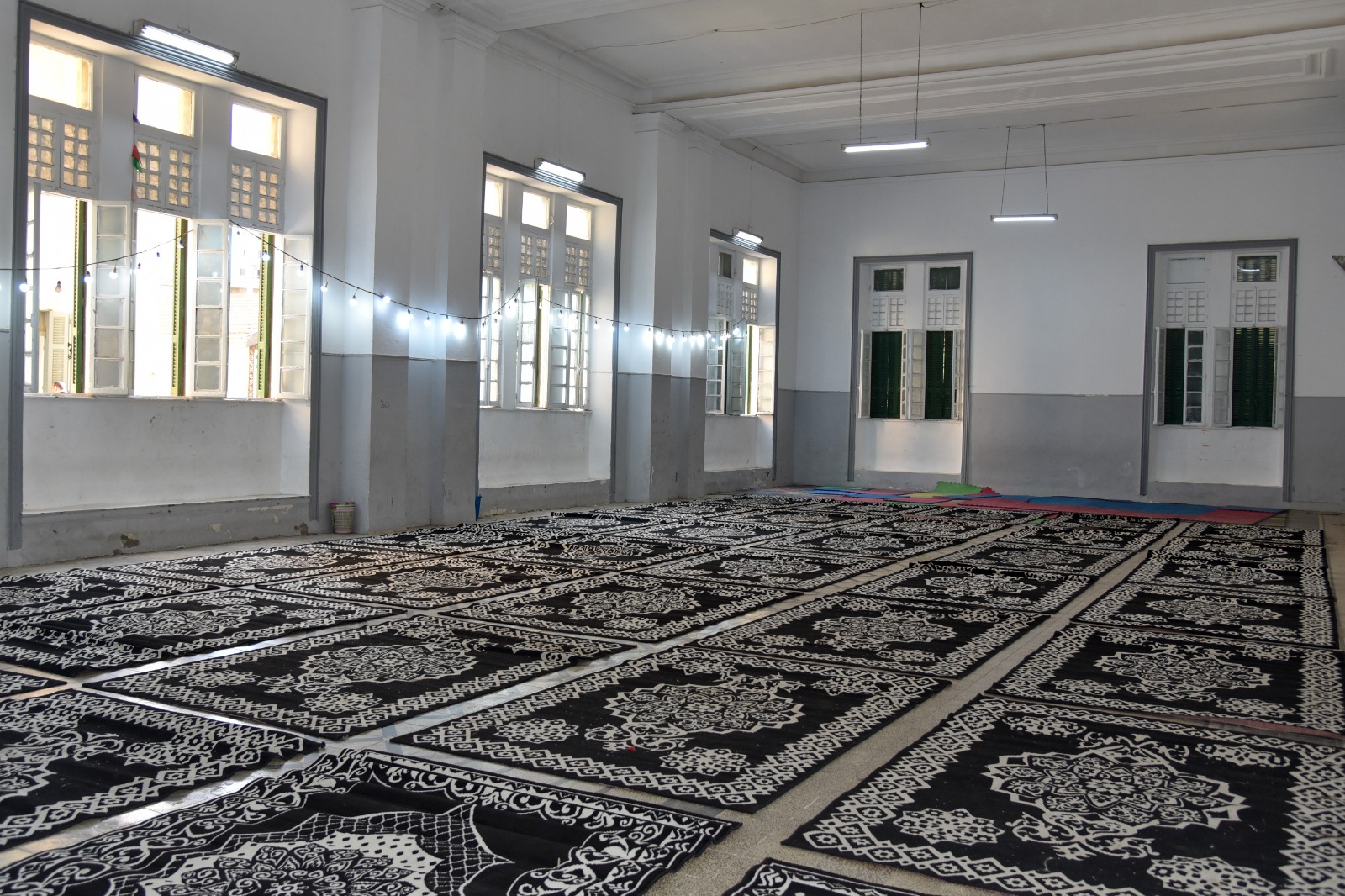 محافظ الإسكندرية يطمئن على جاهزية اللجان العامة للانتخابات الرئاسية 2024