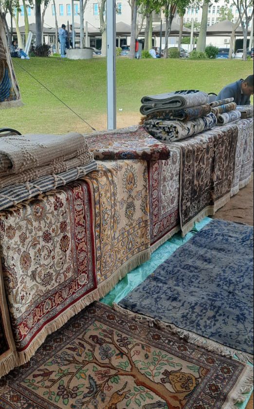 محافظ الفيوم ورئيس جامعة مصر للعلوم والتكنولوجيا يفتتحان معرض أيادي مصر