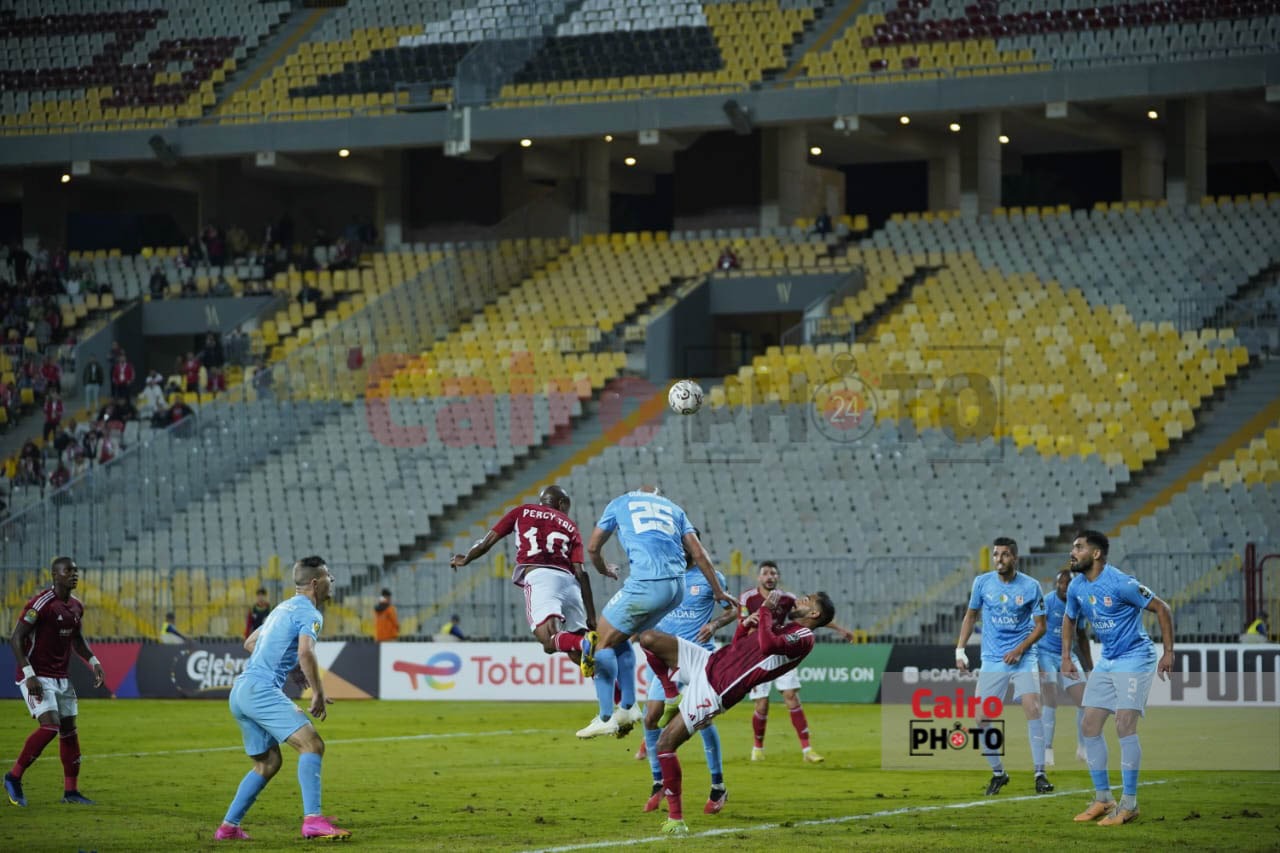 مباراة الأهلي وشباب بلوزداد (7)