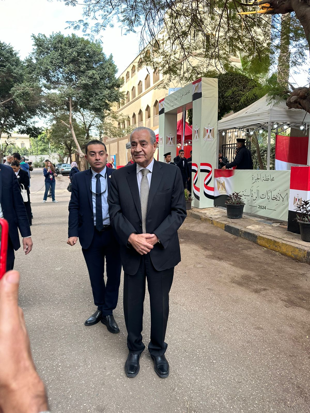 وزير التموين يدلي بصوته في الانتخابات الرئاسية (8)