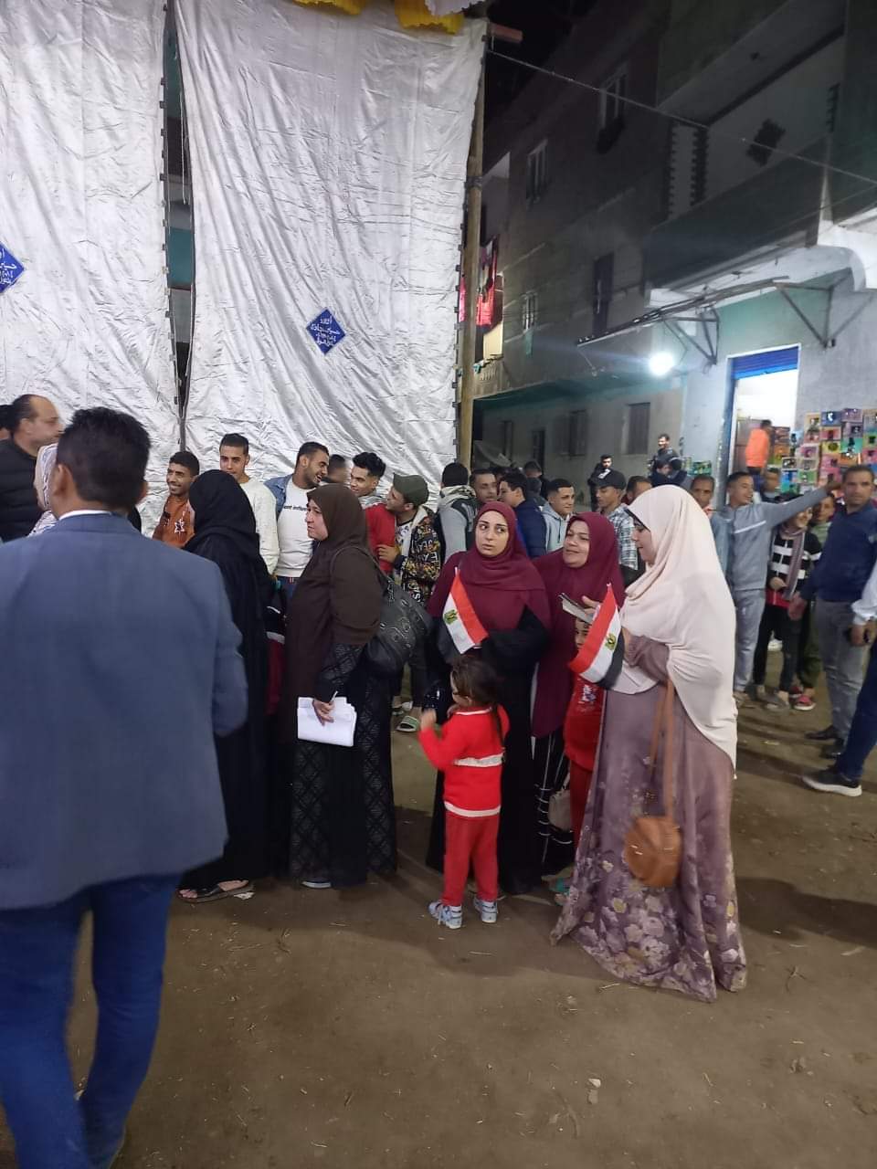 طوابير أمام لجان الانتخابات الرئاسية في الشرقية 04