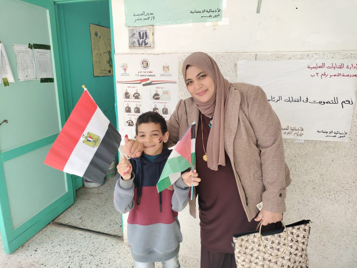 أمل سليمان اول مأذونة في مصر 02