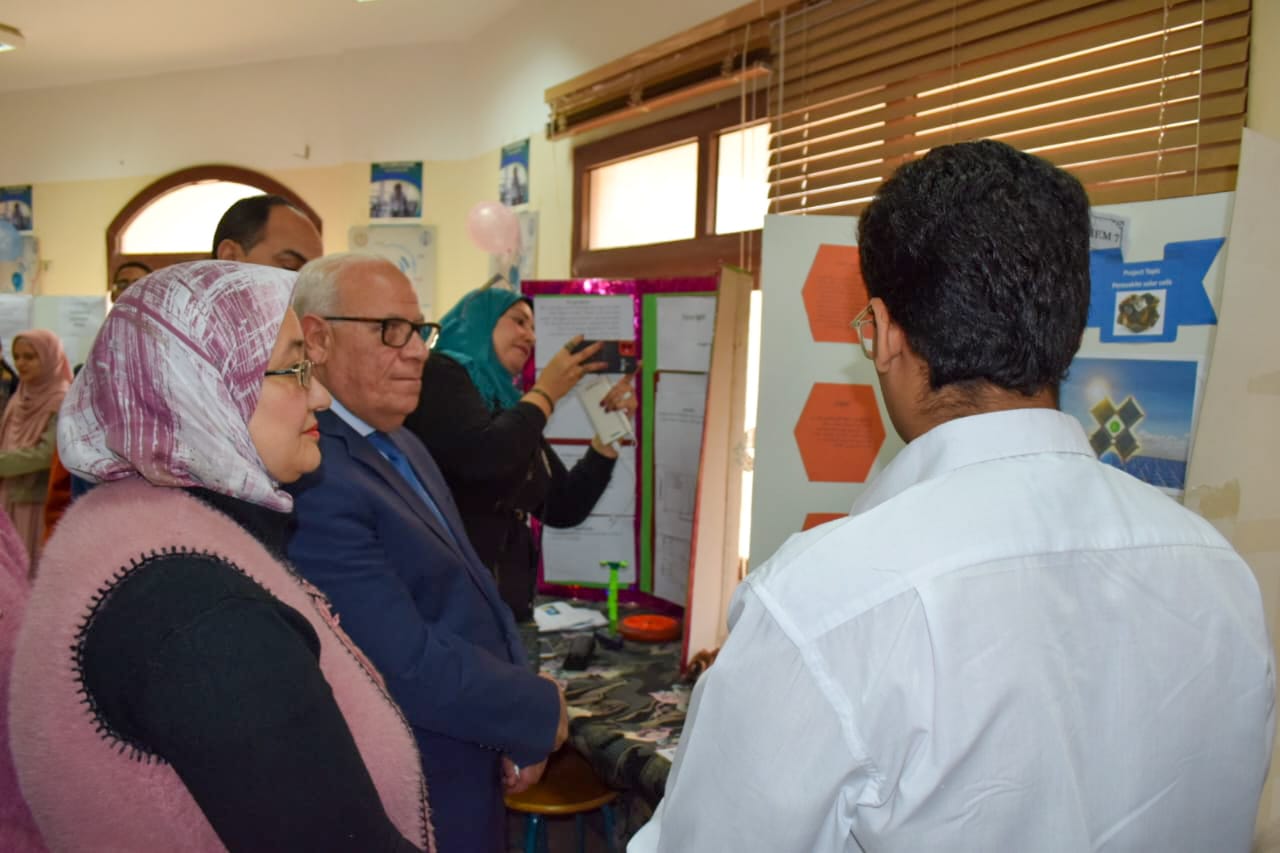 معرض أيسف للعلوم والهندسة بمركز التطوير التكنولوجي ببورسعيد 