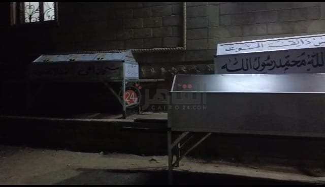 النعوش في انتظار الجثامين 01