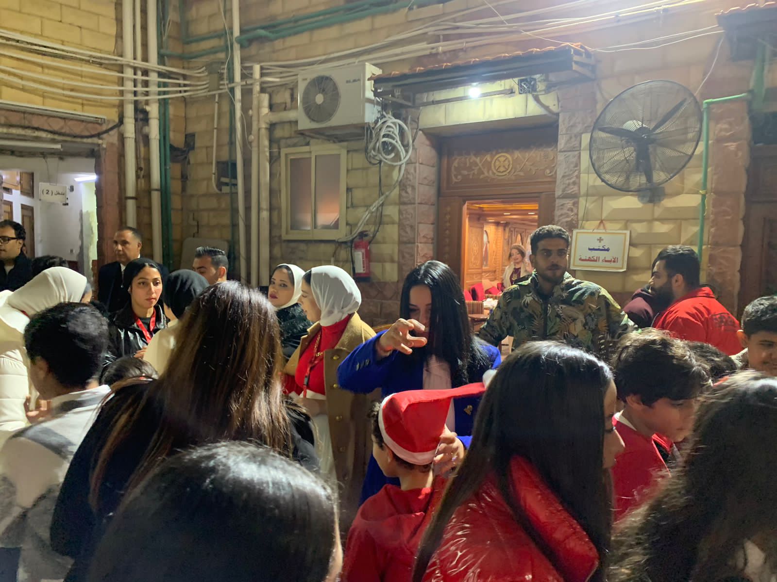 التحالف الوطني يوزع هدايا لاسعاد الصغار في عيد الميلاد ببورسعيد