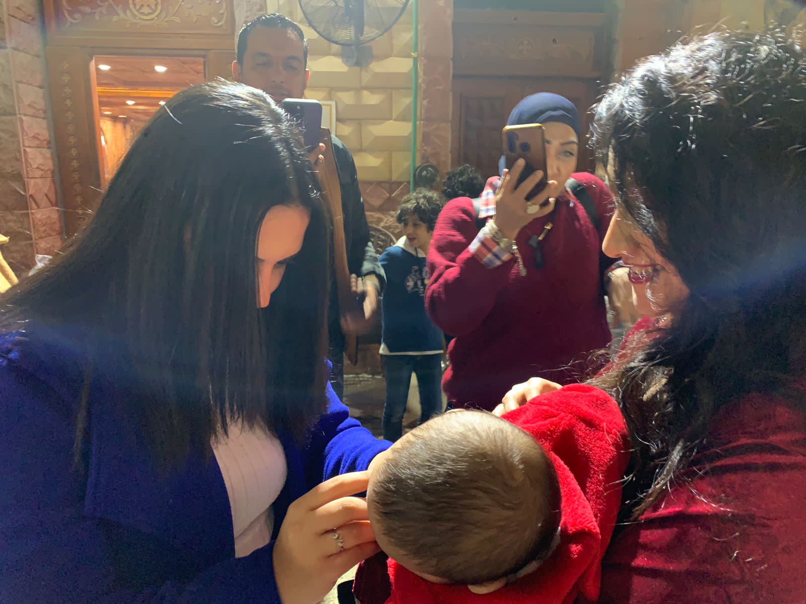 التحالف الوطني يوزع هدايا لاسعاد الصغار في عيد الميلاد ببورسعيد