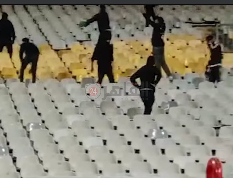 اشتباكات بين جماهير بورسعيد والإسماعيلي خلال مبارة الدوري