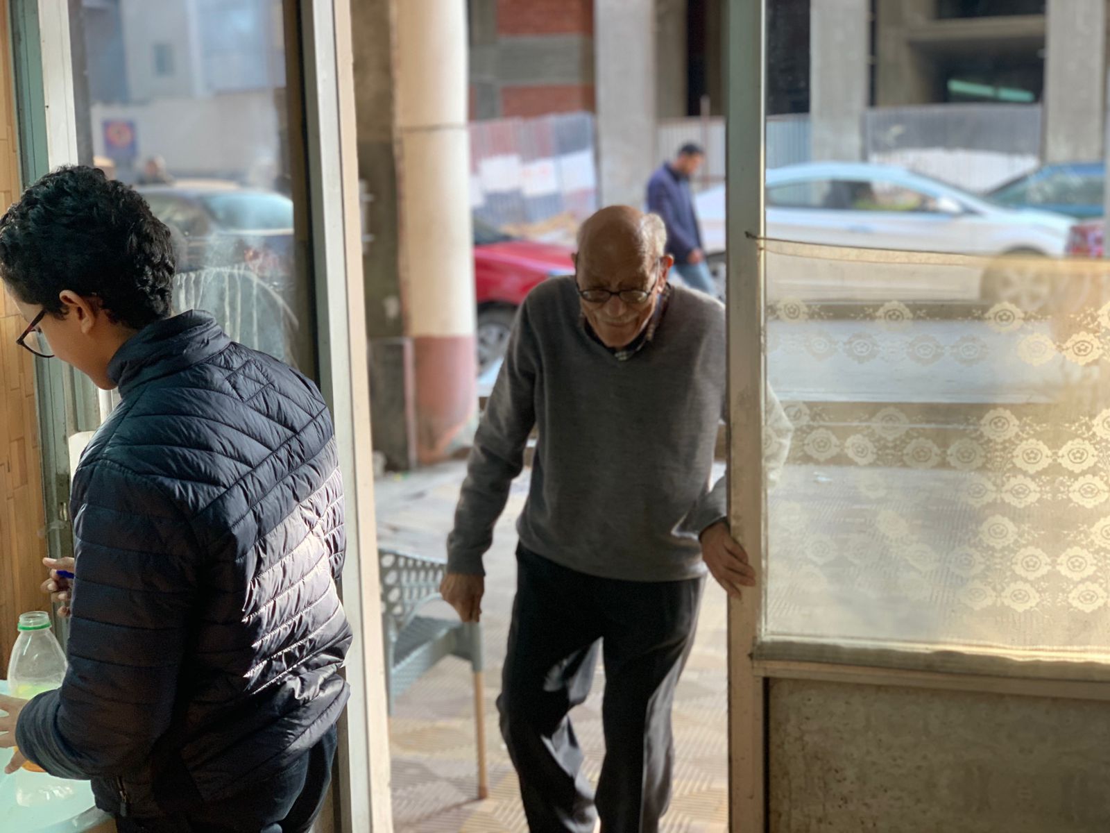 عم يحيي أقدم مزين ببورسعيد