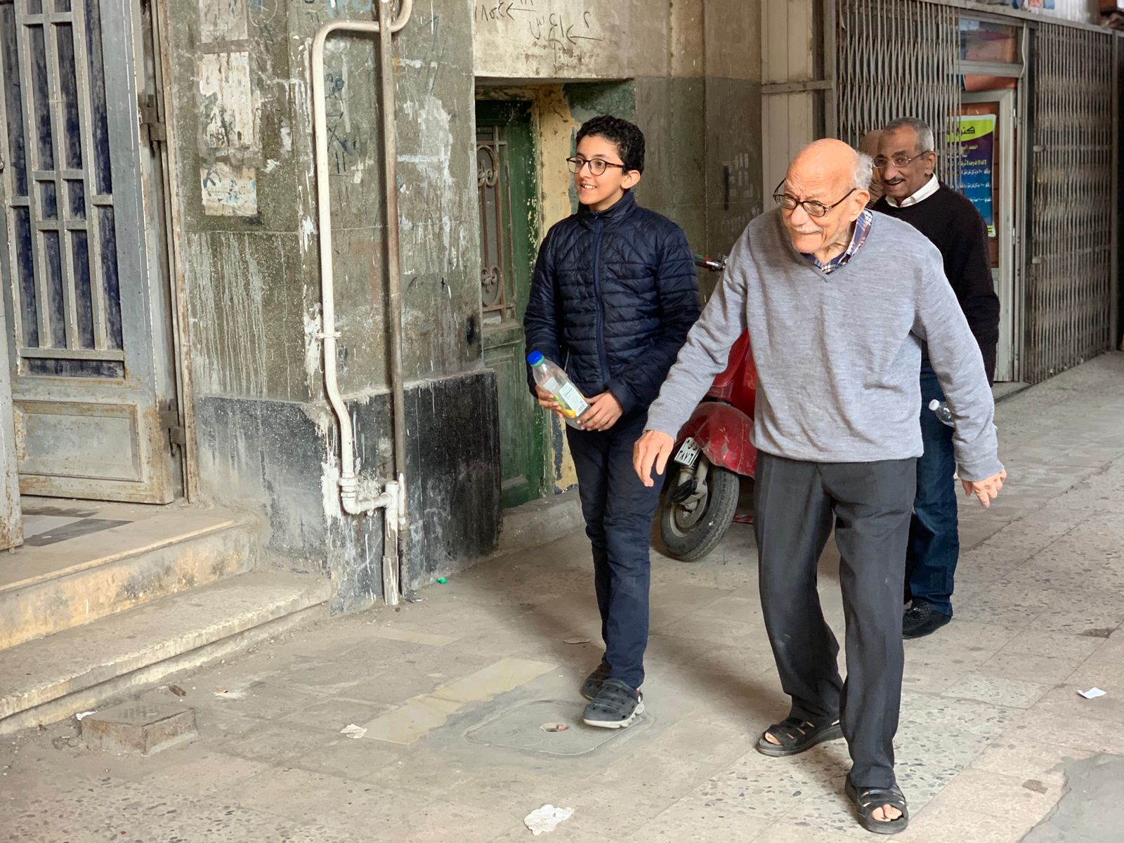 عم يحيي أقدم مزين ببورسعيد