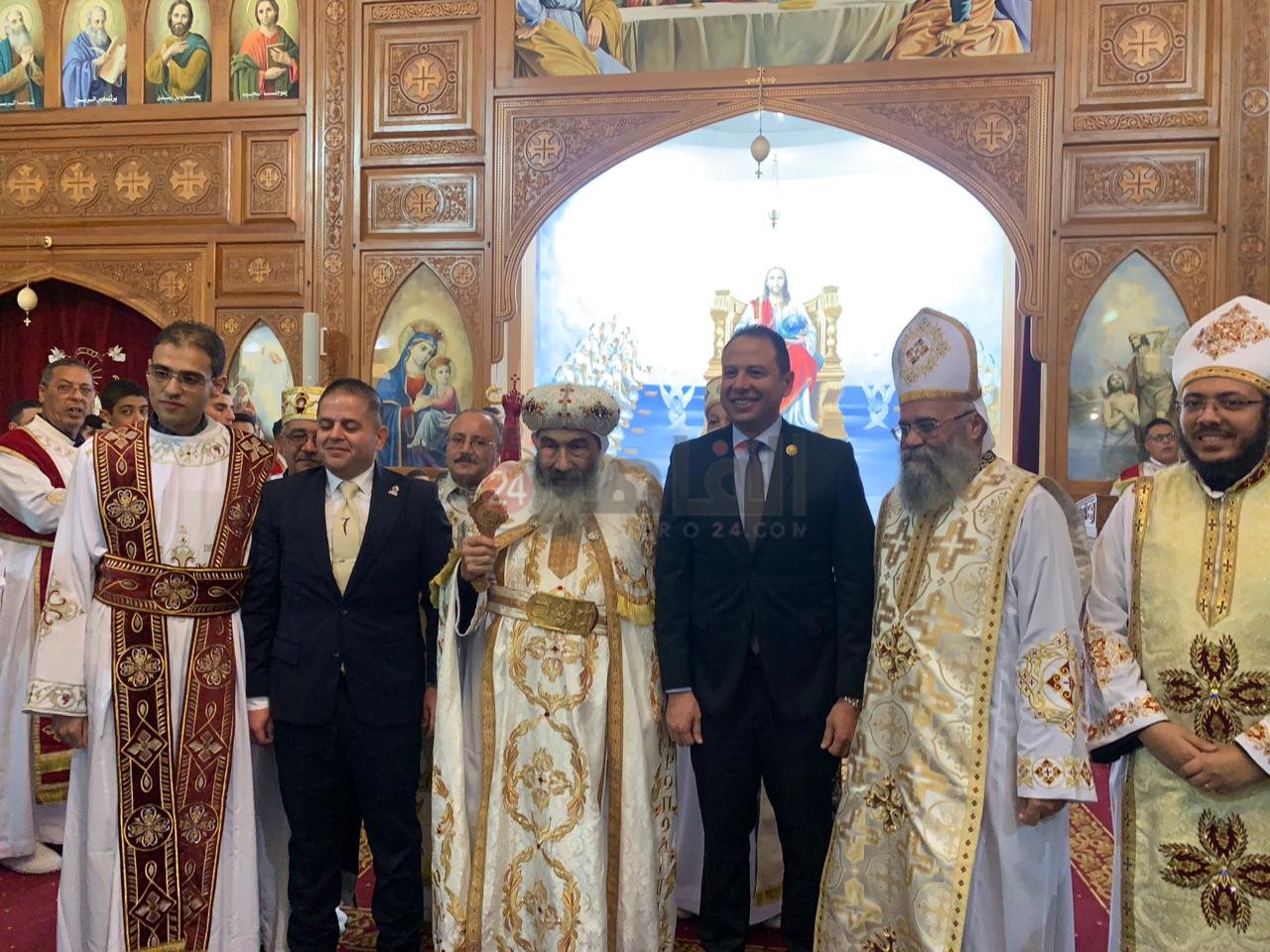 مطران بورسعيد يترأس قداس عيد الميلاد المجيد بـ مارمرقص