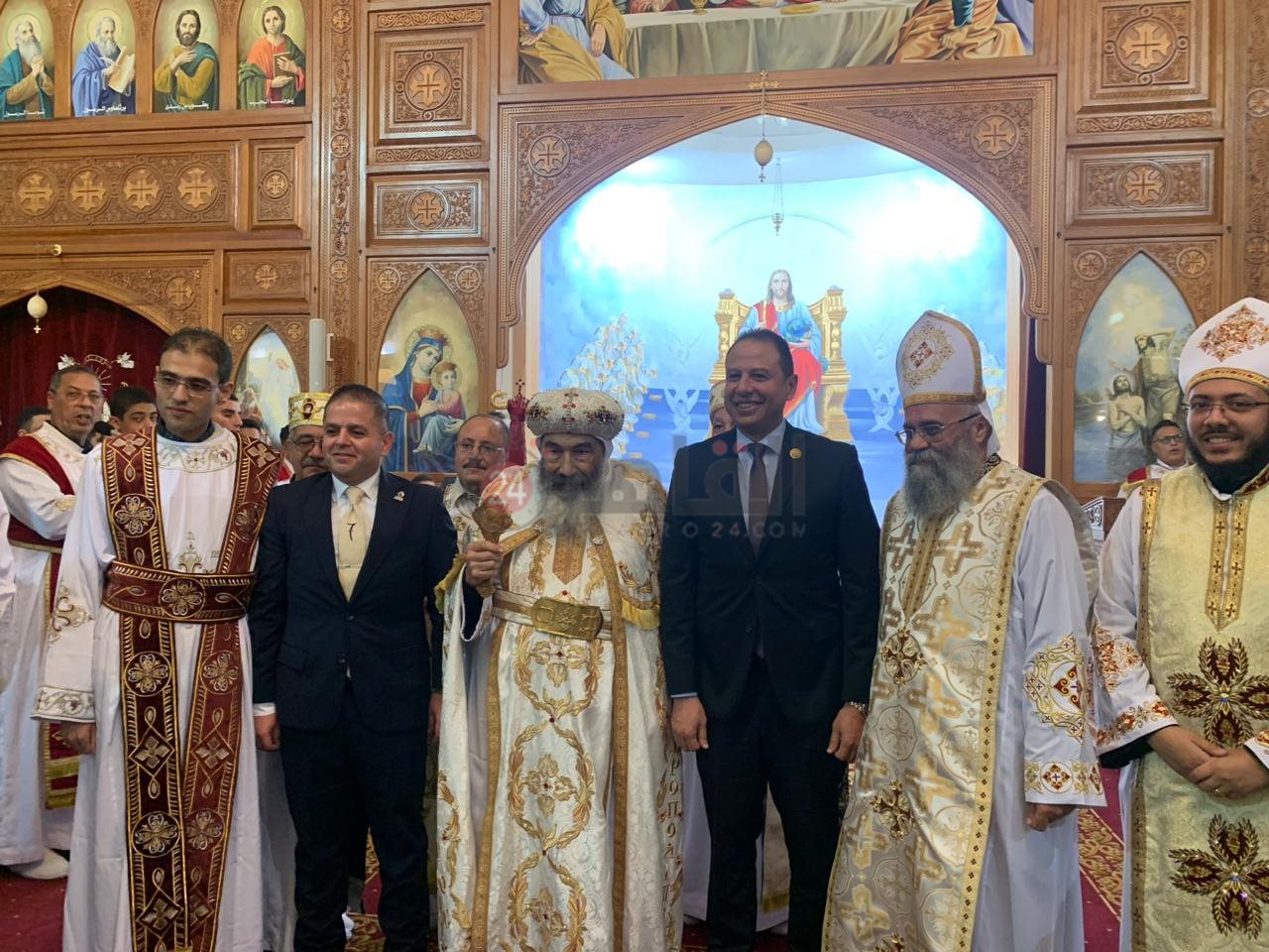 مطران بورسعيد يترأس قداس عيد الميلاد المجيد بـ مارمرقص