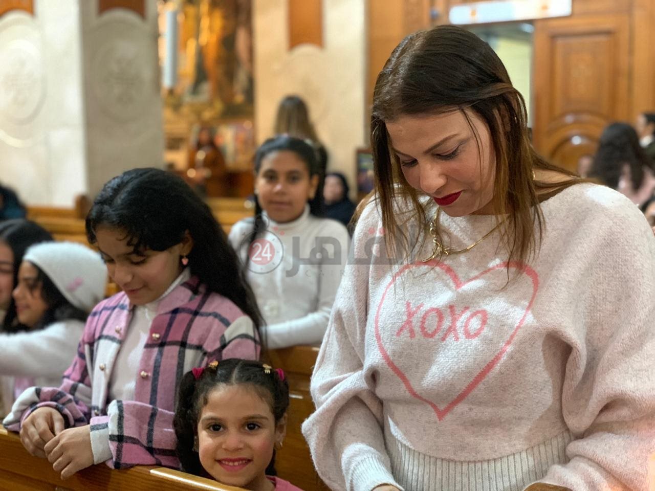 الصغار يزينون الكنائس خلال قداس عيد الميلاد ببورسعيد