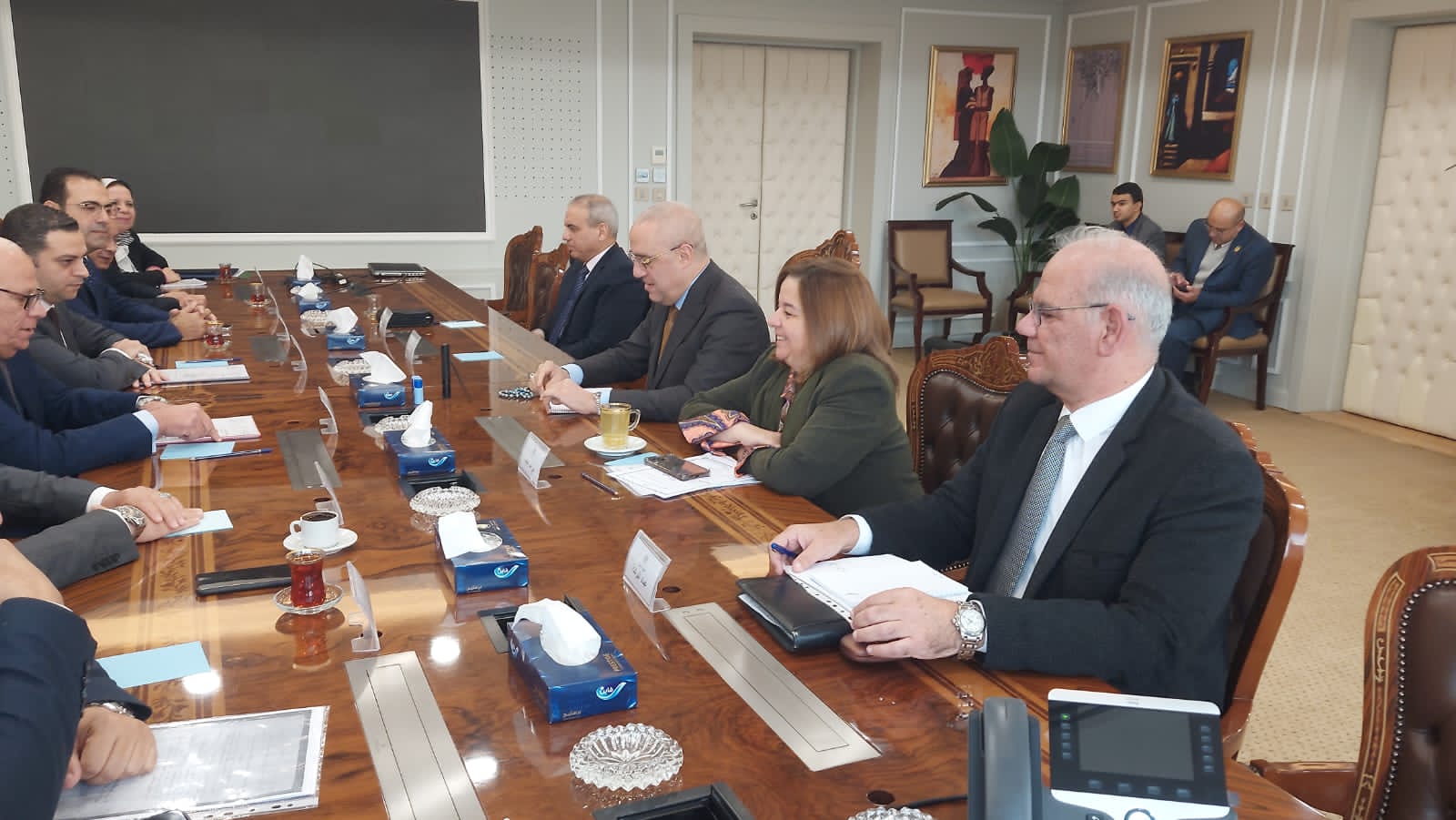 اجتماع نواب بورسعيد بوزير الاسكان