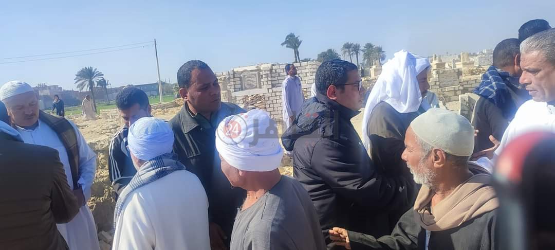 جانب من تشييع الجنازة