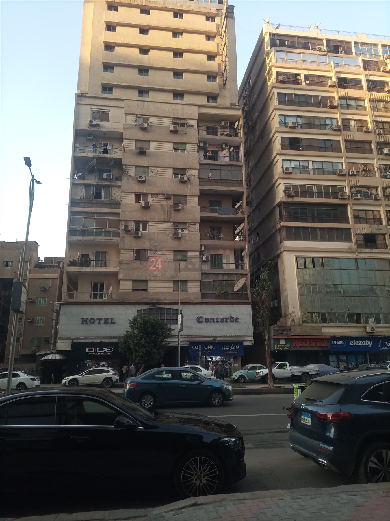 اندلاع حريق أعلى فندق شهيرة بالدقي 3