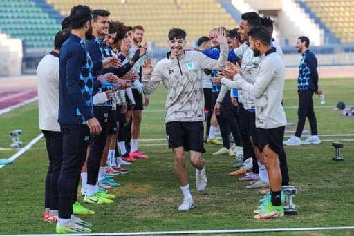 الجزائري عبد الرحيم دغموم يشارك في تدريبات المصري