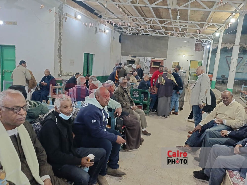 عزاء شقيقة محمد منير 2