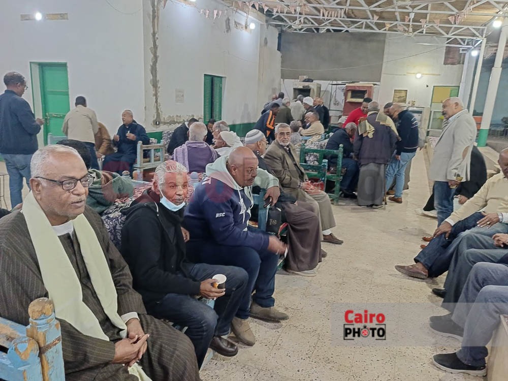 عزاء شقيقة محمد منير 4