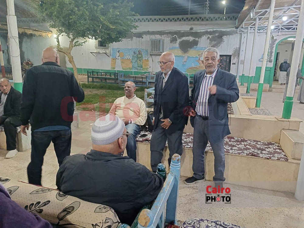 عزاء شقيقة محمد منير 6