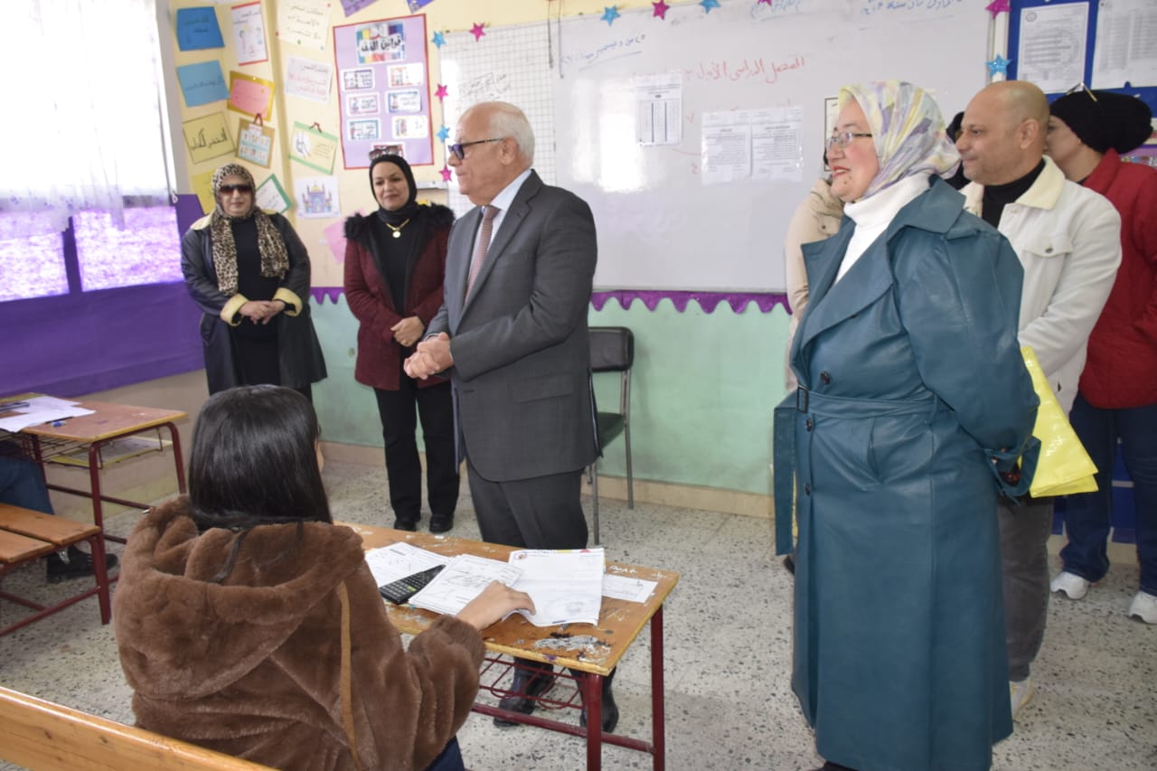 جولة محافظ بورسعيد بلجان الإعدادية 