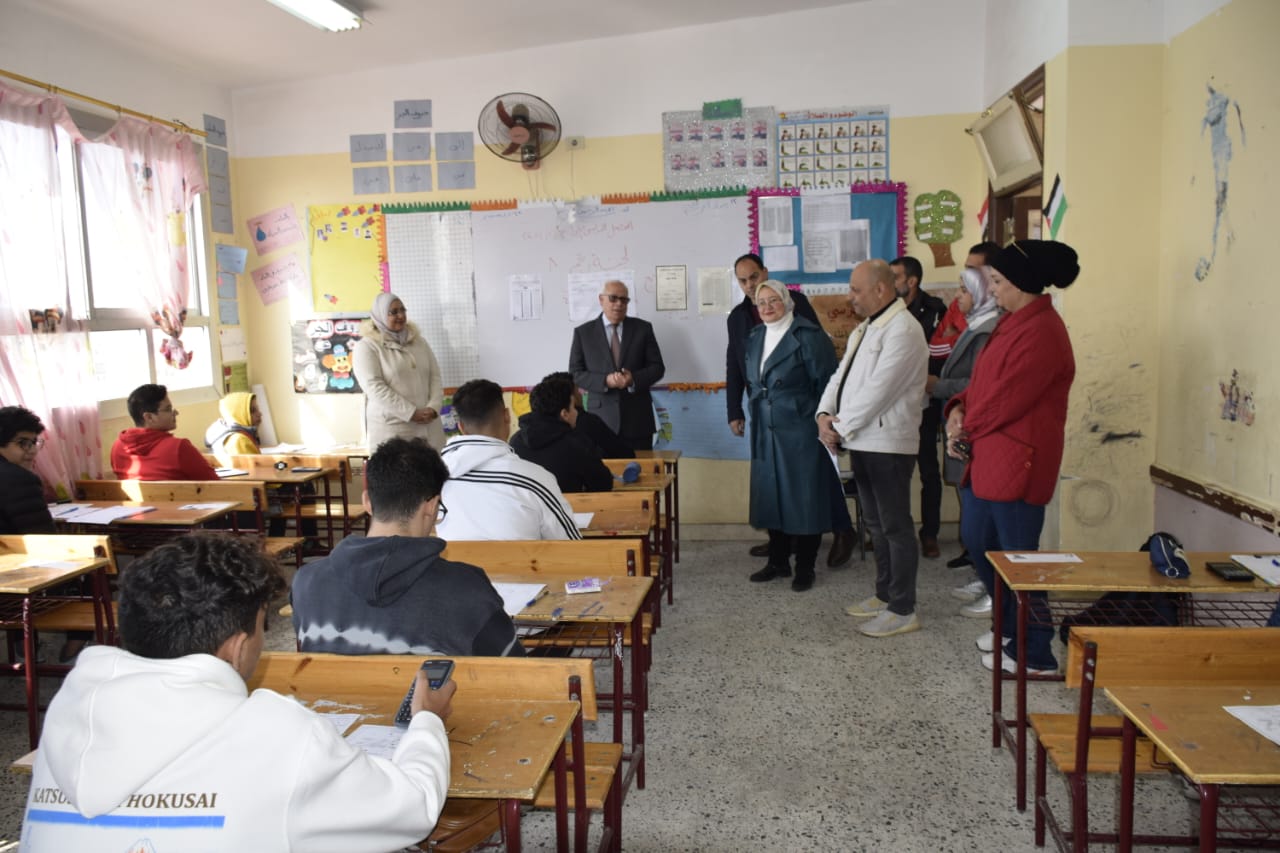 جولة محافظ بورسعيد بلجان الإعدادية 