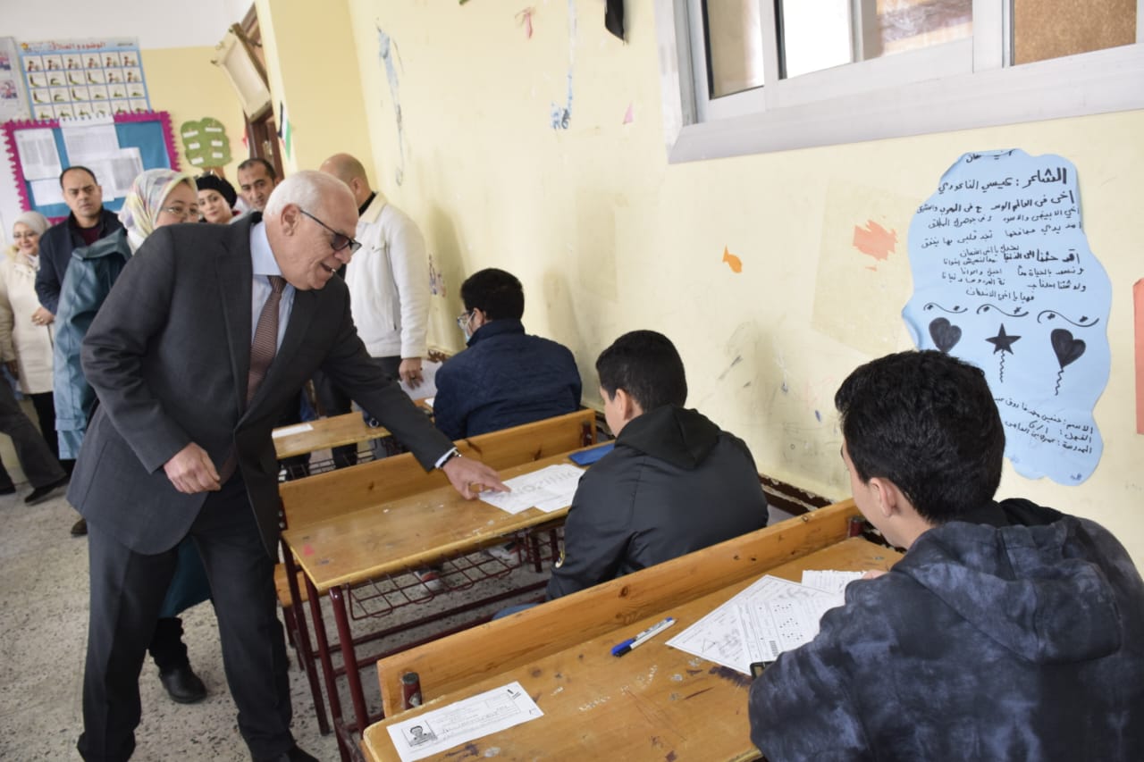 جولة محافظ بورسعيد بلجان الإعدادية 